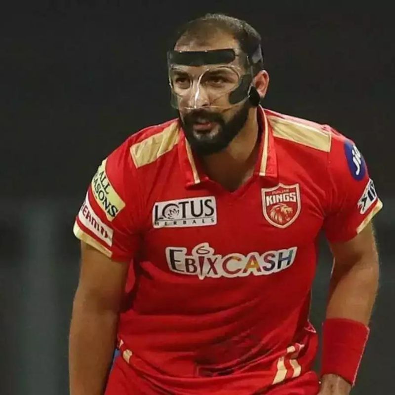 Rishi Dhawan in IPL 2022 with mask
