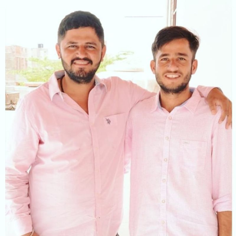 Ravi bishnoi with his elder brother Ashok Bishno