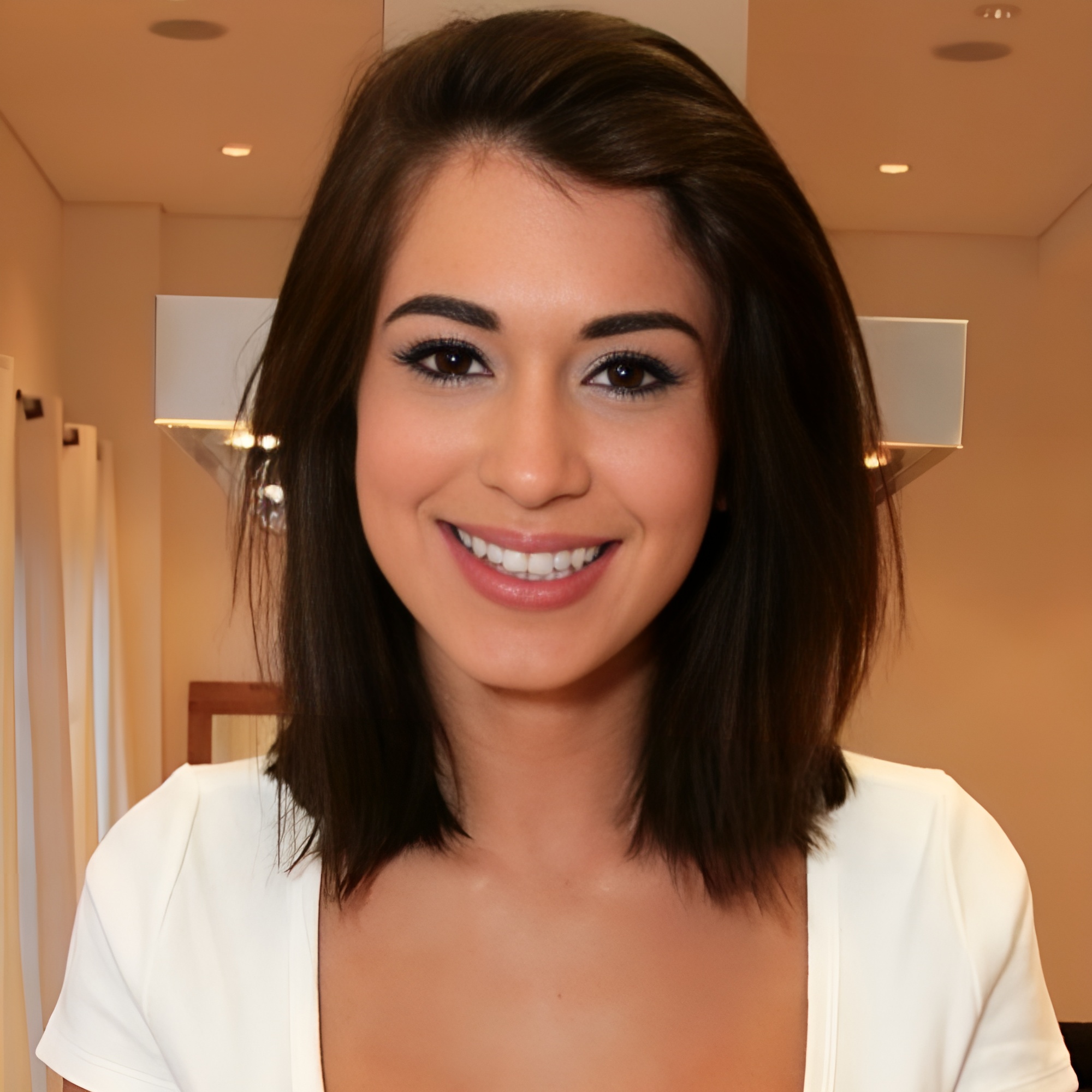Joseline Kelly Actress Age Wiki Photos Career Net Worth Height Weight Biography And More